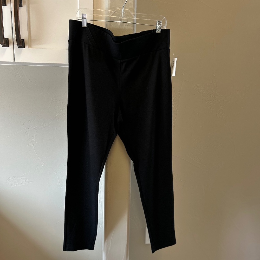 Roz & Ali Black Leggings